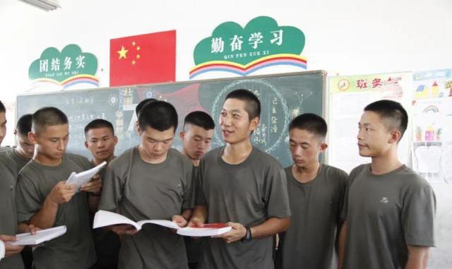 深度解析，為什么不建議報考國防科技大學，深度解析，報考國防科技大學的潛在考慮與權衡