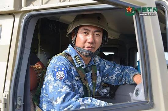 滿廣志現(xiàn)在是什么軍銜？深度解析其軍事生涯及成就，滿廣志的軍銜與軍事生涯，深度解析及成就概覽