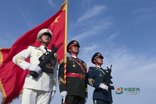 程誠(chéng)儀仗隊(duì)女隊(duì)長(zhǎng)，引領(lǐng)與榮耀的典范，程誠(chéng)儀仗隊(duì)女隊(duì)長(zhǎng)，引領(lǐng)風(fēng)尚，榮耀典范