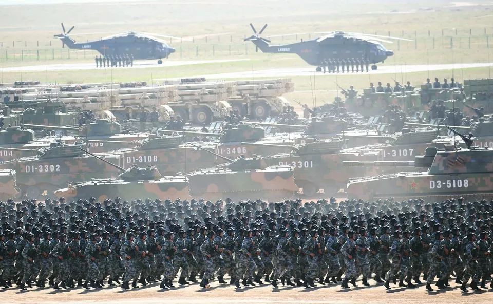 建軍90周年閱兵儀式，回顧輝煌歷程，展望嶄新未來，建軍90周年閱兵儀式，回顧輝煌歷程，展望嶄新未來，彰顯軍威國威的力量展示