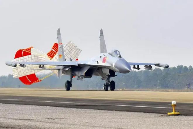 連云港軍用機場殲-11，揭秘軍事航空的神秘面紗，揭秘連云港軍用機場殲-11軍事航空的神秘面紗