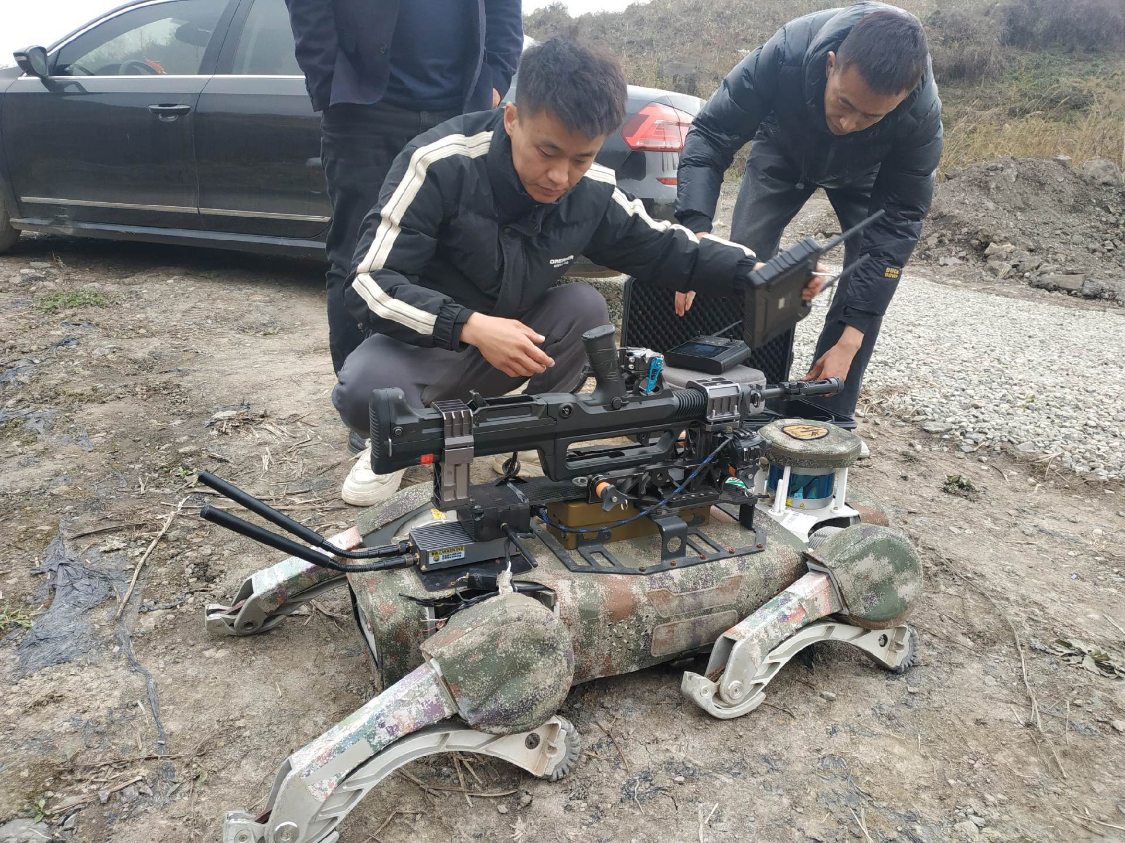 軍用重型防彈盾牌，保護戰士的生命線，軍用重型防彈盾牌，戰士的生命守護者
