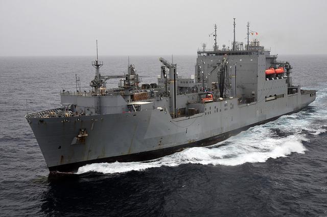 中國新型巨艦即將服役，引領海洋強國新篇章，中國新型巨艦引領海洋強國新篇章，即將服役！
