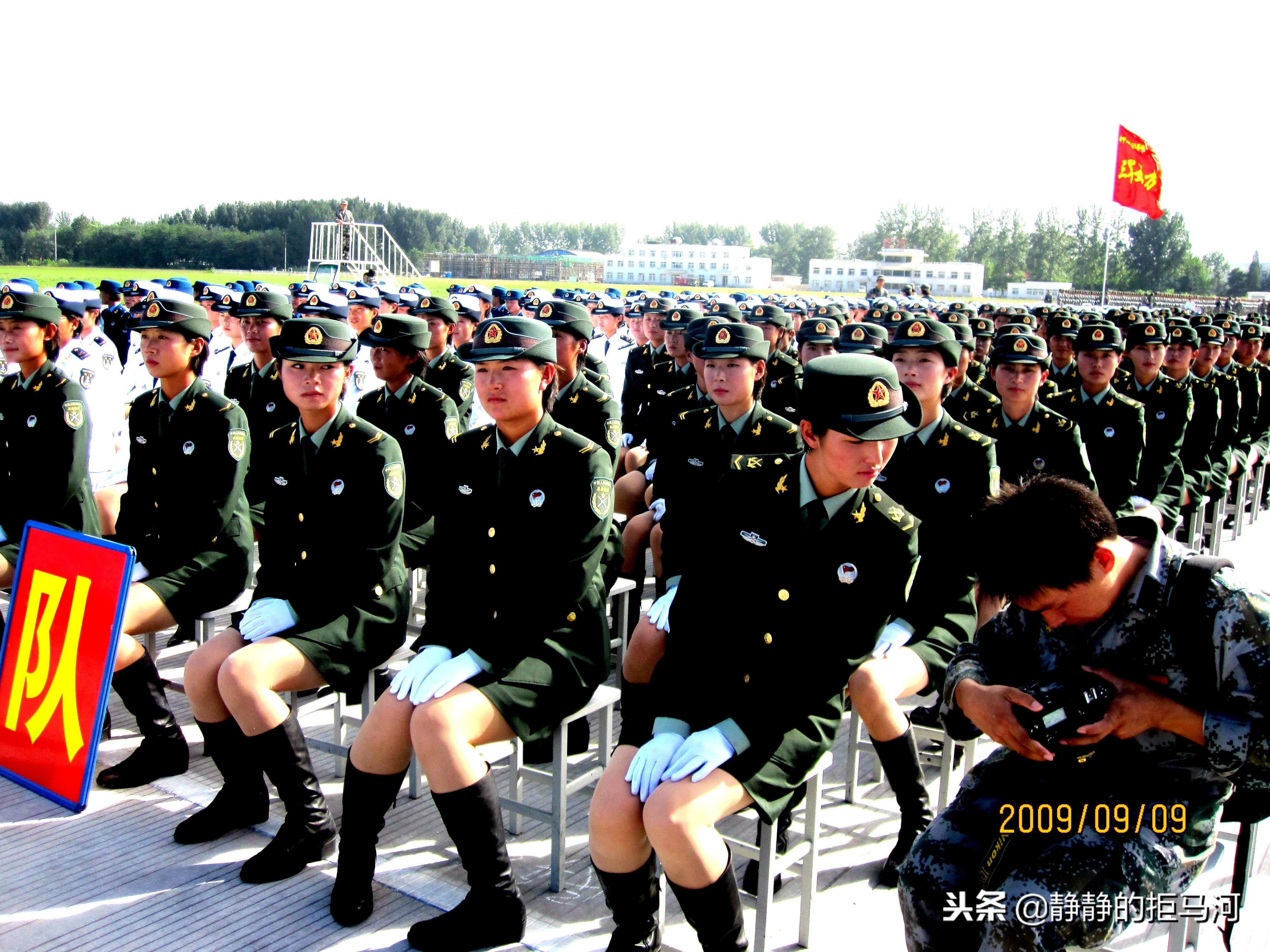 閱兵扭錯頭的士兵怎么樣了？深入了解事件背后的故事，閱兵扭錯頭的士兵后續如何？事件背后的故事揭秘