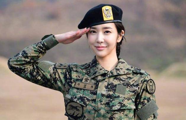 關于女兵征兵條件，探索未來的挑戰與機遇——以2024年為例，女兵征兵條件，探索未來挑戰與機遇——聚焦2024年展望