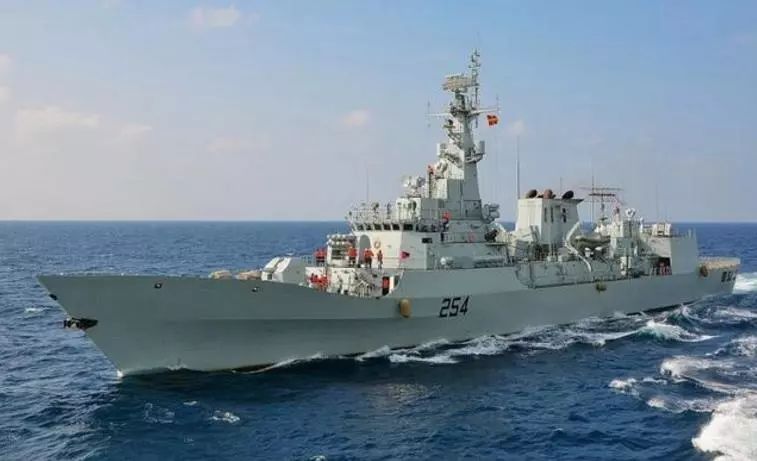 中國目前最先進的軍艦，展現強大的國防實力，中國最尖端軍艦彰顯國防實力