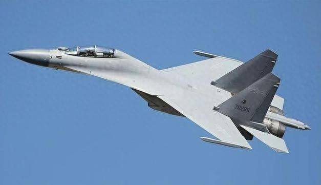殲-11戰(zhàn)機，幾代戰(zhàn)機中的佼佼者，殲-11戰(zhàn)機，幾代戰(zhàn)機中的翹楚
