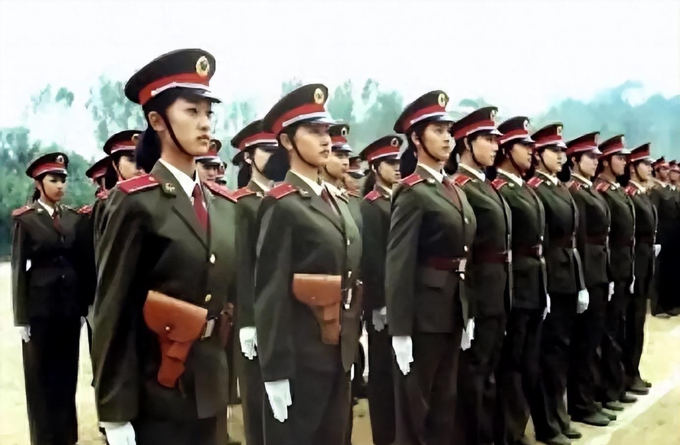 國慶節閱兵式，幾年一度的盛大儀式，國慶節閱兵式，盛況空前的年度盛典