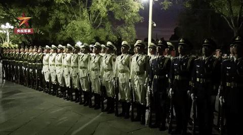 國慶閱兵是每年一次嗎？——深度解析與探討，深度解析與探討，國慶閱兵是否為每年例行活動？