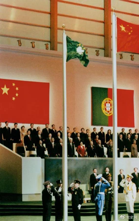 澳門天天彩精準免費查詢，探索彩票預測的可能性與風險，澳門天天彩精準免費查詢，彩票預測的可能性與風險探索