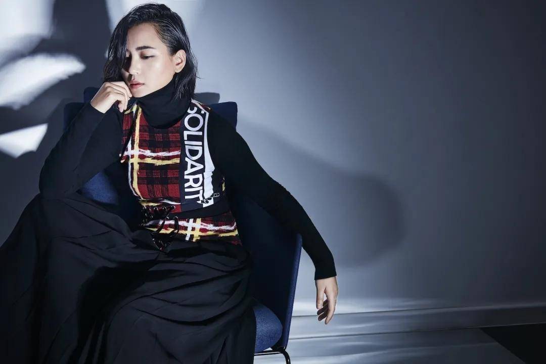 周筆暢第一任丈夫,揭秘背后的故事,周筆暢第一任丈夫背后的故事揭秘