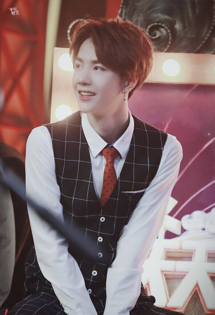 王中王一肖中特家婆,探尋背后的故事與秘密,揭秘王中王一肖中特家婆背后的故事與神秘面紗