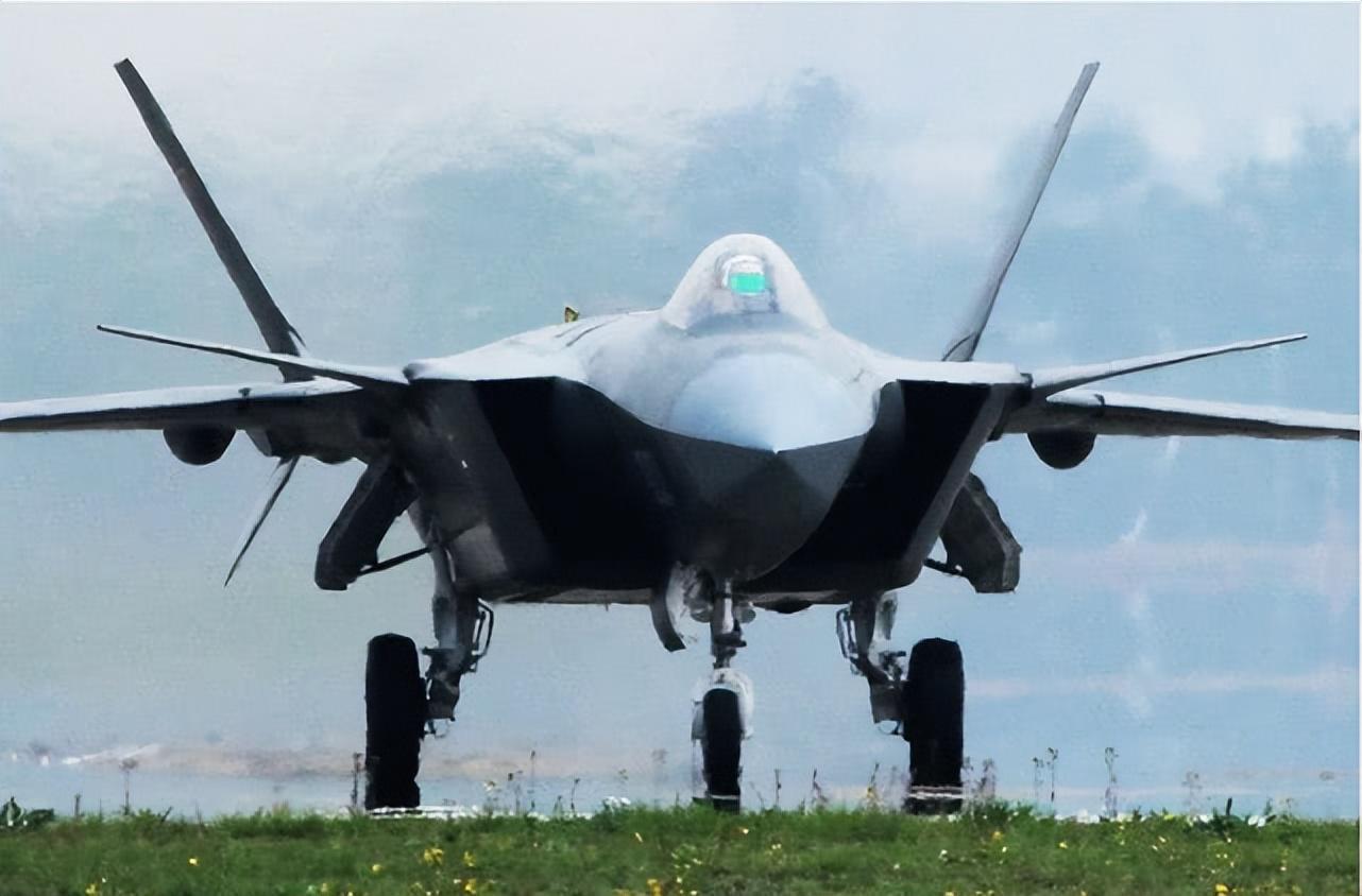 殲-20飛行速度,揭秘中國新一代隱身戰斗機的速度與性能,揭秘殲-20隱身戰斗機的速度與性能,中國新一代戰斗機的飛行速度探索