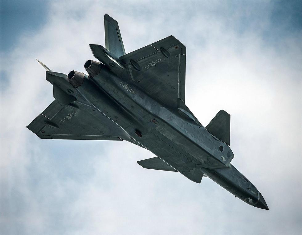 揭秘殲-20戰機的卓越性能與未來展望,揭秘殲-20戰機的性能優勢及未來展望