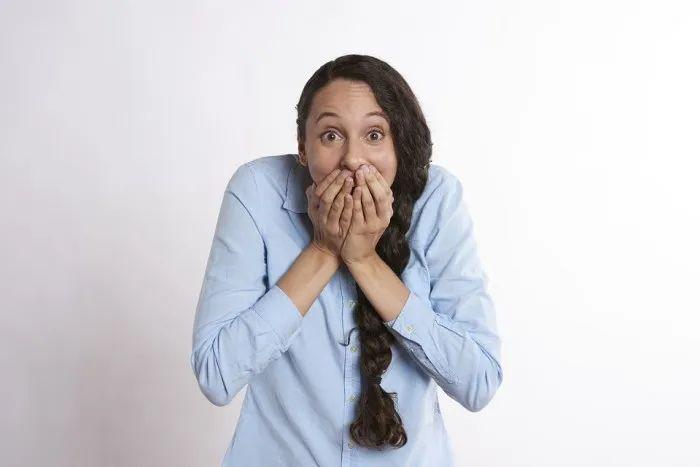 長期口臭是什么原因，深度解析與應對策略，深度解析長期口臭原因及應對策略