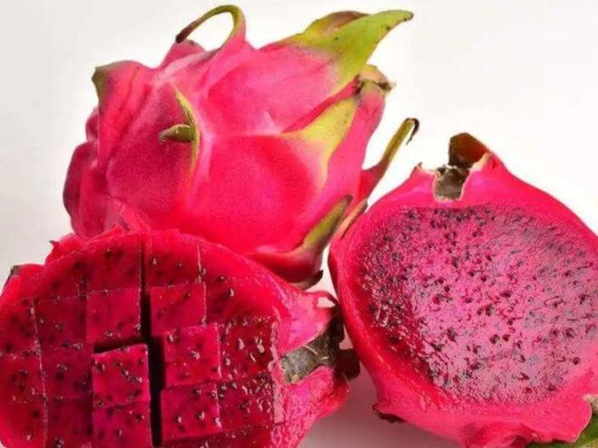 火龍果，營養(yǎng)豐富的熱帶水果之王，火龍果，熱帶水果之王的豐富營養(yǎng)