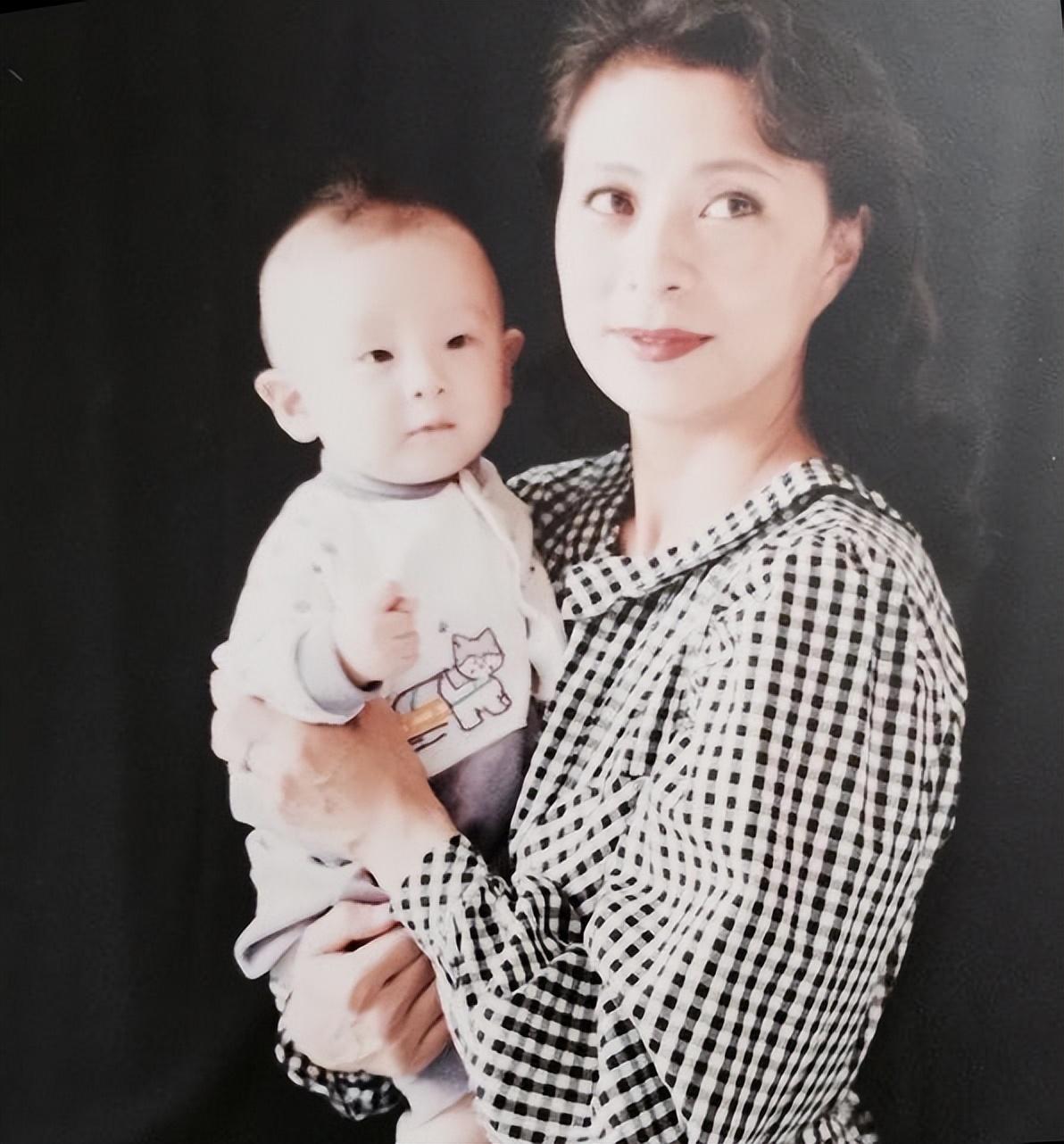 巍子個人資料老婆，深度探究與解析，巍子個人資料及妻子深度探究與解析