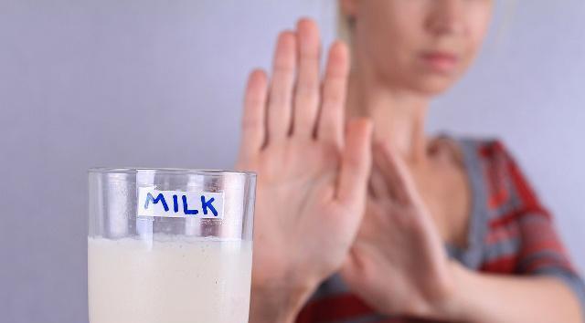 晚上喝牛奶的最佳時間,探索健康的生活方式,晚上喝牛奶的最佳時機,探索健康生活的奧秘