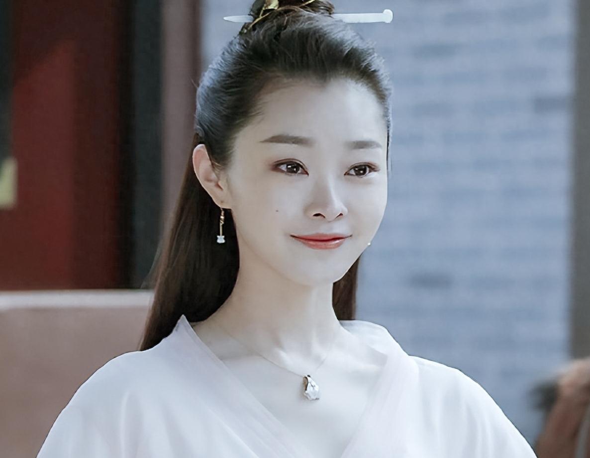 簡(jiǎn)歷概述
