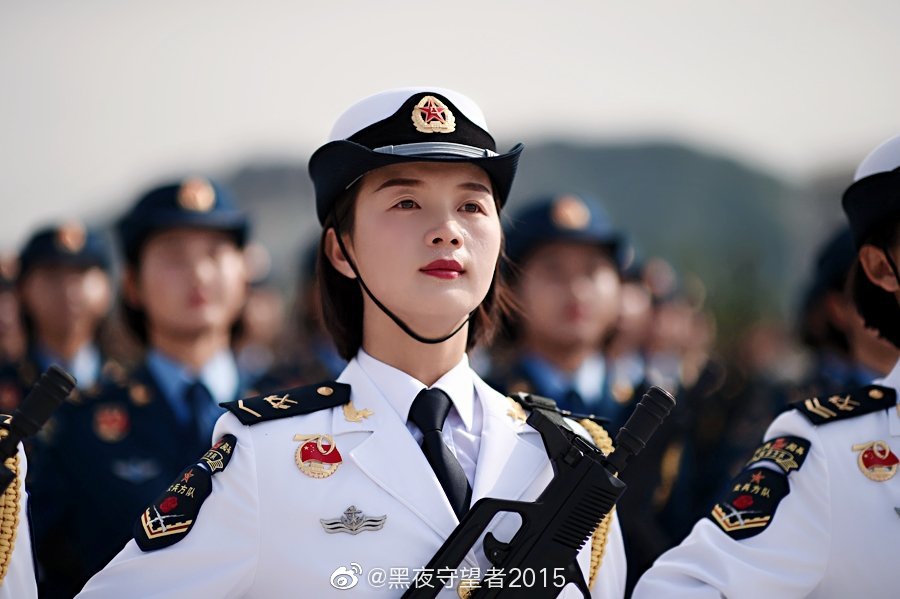 女兵方隊(duì),展現(xiàn)新時(shí)代巾幗英雄風(fēng)采,女兵方隊(duì),展現(xiàn)新時(shí)代巾幗英雄風(fēng)采閃耀閱兵場
