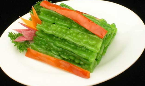 苦瓜烹飪技巧,如何做出美味可口的苦瓜佳肴,苦瓜烹飪秘訣,打造美味可口的苦瓜佳肴