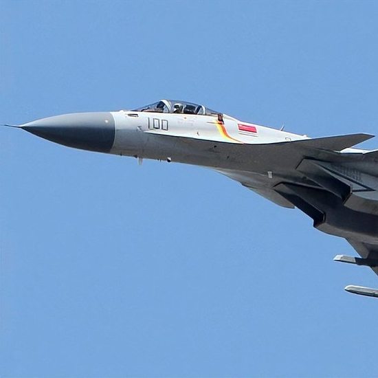 殲十五戰斗機,中國空中力量的璀璨明珠,殲十五戰斗機,中國空中力量的驕傲明珠