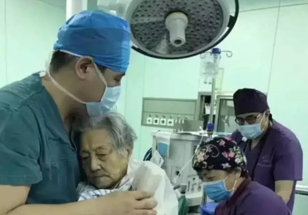 實拍醫院人流手術全過程,深入了解手術過程與細節,醫院人流手術全過程實錄,探究手術過程與細節