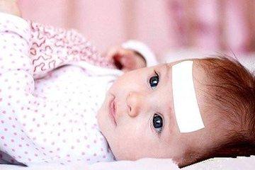 嬰兒發燒手腳冰涼頭很燙的原因及處理方法,嬰兒發燒手腳冰涼頭燙原因與處理方法解析