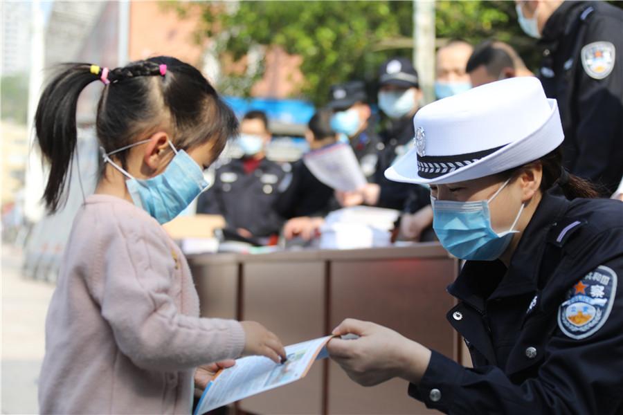 胡月個人資料,探索個人背景的深度之旅,胡月個人背景深度探索,揭秘個人資料之旅