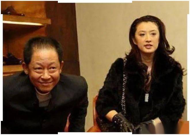王志文老婆陳堅紅,演藝界的低調幸福,王志文妻子陳堅紅,演藝界的低調幸福時光