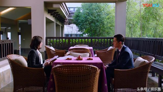 賈靜雯個人簡歷——一位耀眼明星的生平與事業軌跡,賈靜雯的個人生平與事業軌跡,耀眼明星的歷程