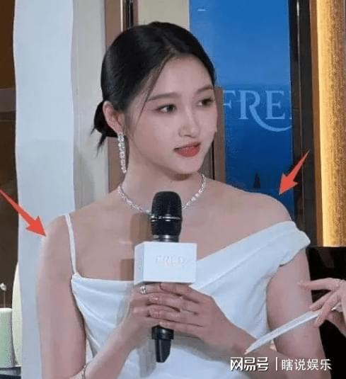 關于關曉彤懷孕傳聞的真相探索,關曉彤懷孕傳聞真相揭秘