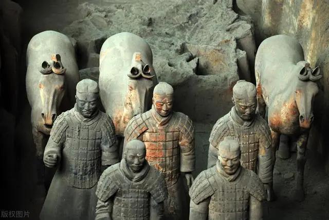 兵馬俑二號坑靈異事件，神秘現(xiàn)象背后的真相探索，兵馬俑二號坑神秘現(xiàn)象揭秘，探索靈異事件背后的真相