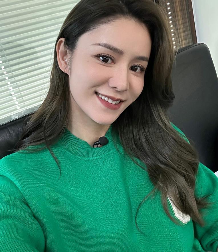 張馨月個(gè)人資料,探索明星的璀璨人生,張馨月個(gè)人資料,揭秘明星璀璨人生之旅