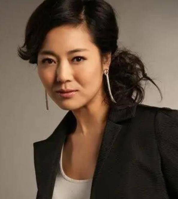 演員王茜華的丈夫,揭秘演藝圈的幸福婚姻,演員王茜華丈夫揭秘,演藝圈幸福婚姻背后的故事