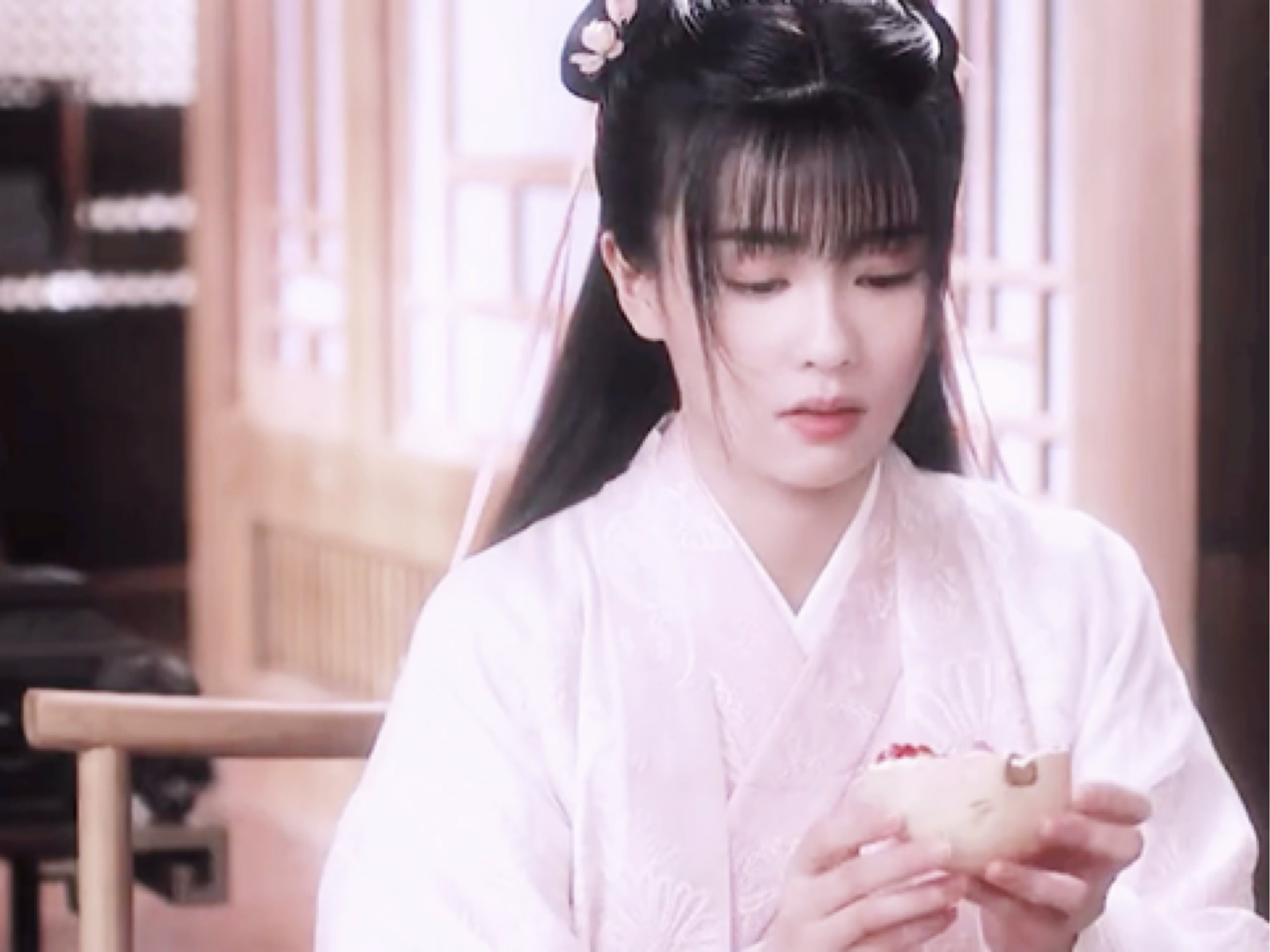 任嘉倫與白鹿,深度解讀兩位明星的碰撞,引發(fā)粉絲熱議的背后原因,任嘉倫與白鹿,明星碰撞背后的熱議焦點解讀,粉絲熱議原因揭秘