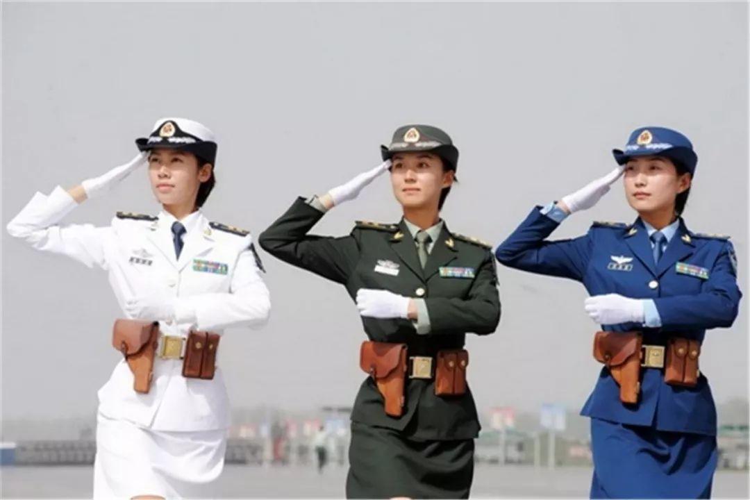 儀仗隊(duì)女兵誰(shuí)最漂亮,美麗與榮耀并存的風(fēng)采,儀仗隊(duì)女兵的美麗與榮耀并存的風(fēng)采,誰(shuí)最亮眼?