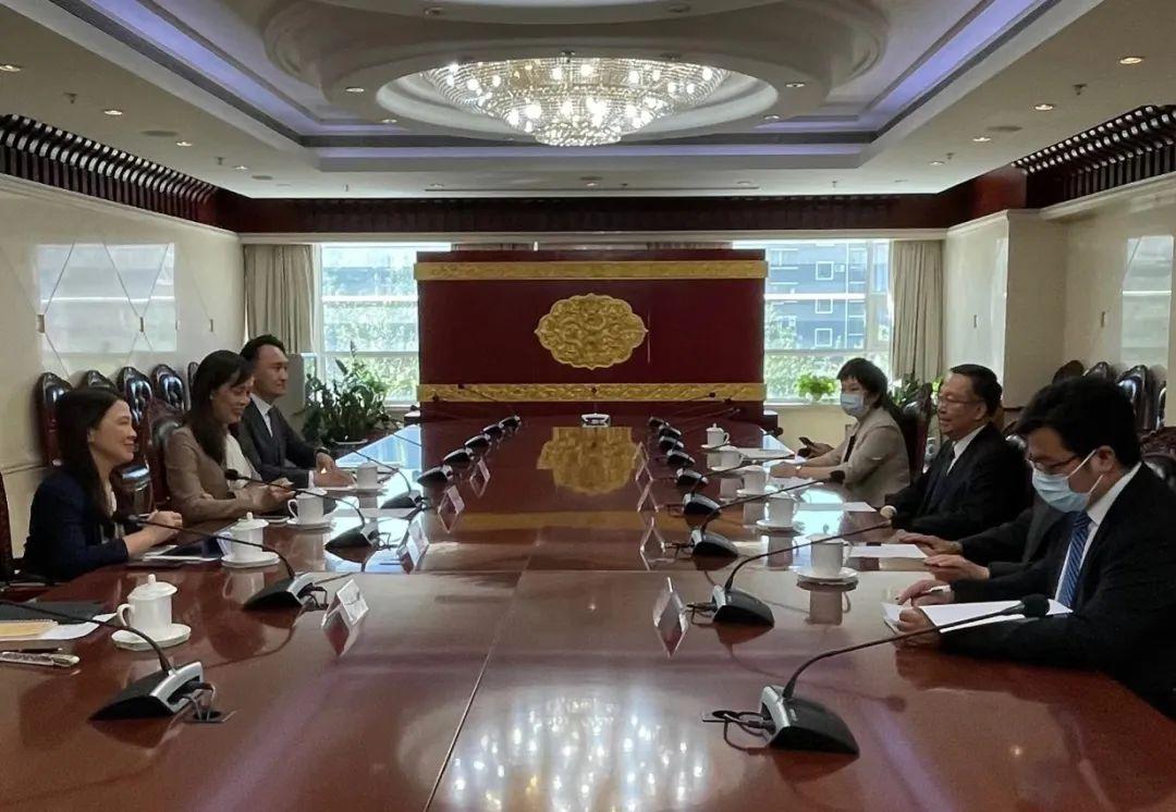 澳門正版免費資訊,探索未來的精準服務(2025展望),澳門正版免費資訊,探索未來精準服務的展望(2025年展望)