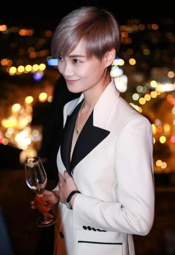 澳門最準確最精準龍門客棧內容解析,澳門龍門客棧內容深度解析,精準捕捉細節,一覽無遺