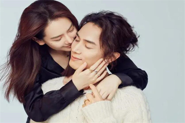 李承鉉第一任妻子，探索背后的故事與真相，李承鉉第一任妻子的故事與真相探索