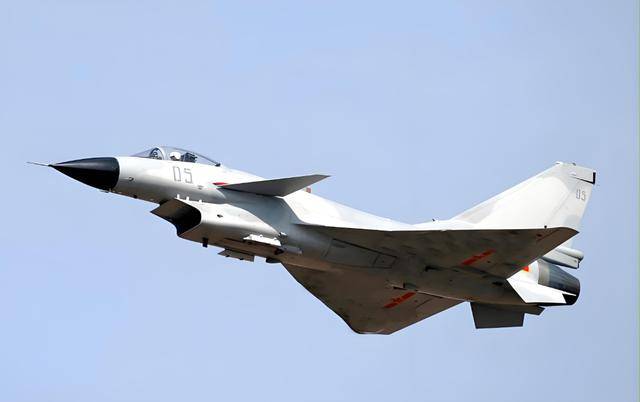 殲-10D交付中國，揭示其重要性及未來展望，殲-10D交付中國，揭示其戰略意義及未來展望