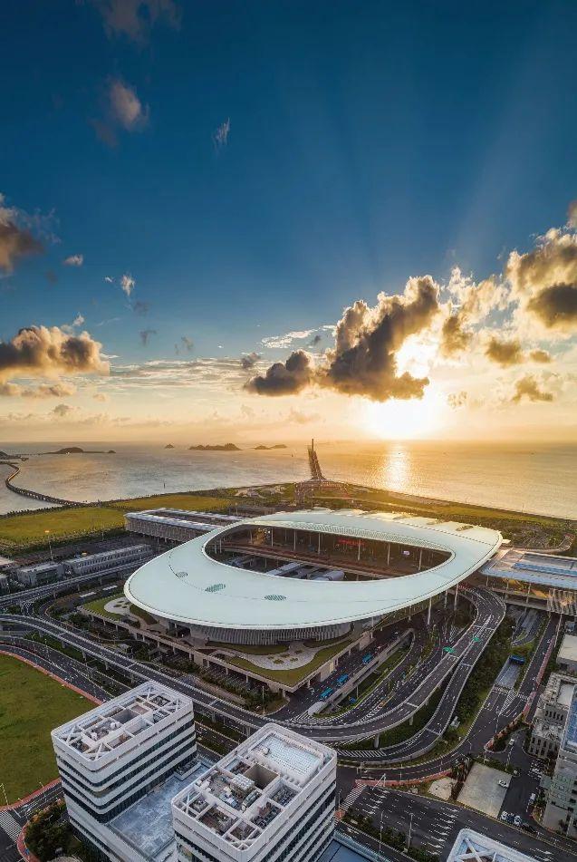 澳門正版免費(fèi)游戲,探索未來的機(jī)遇與挑戰(zhàn)(2025展望),澳門正版免費(fèi)游戲的未來展望,機(jī)遇與挑戰(zhàn)并存(2025年展望)