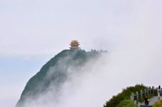 峨眉山風景區深度介紹，峨眉山風景區深度游攻略與美景賞析