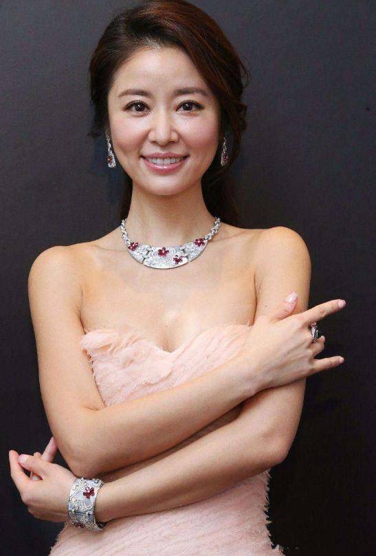 林心如近況最新消息，事業家庭兩得意，人生贏家令人羨慕，林心如事業家庭雙豐收，人生贏家狀態引人羨慕的最新消息