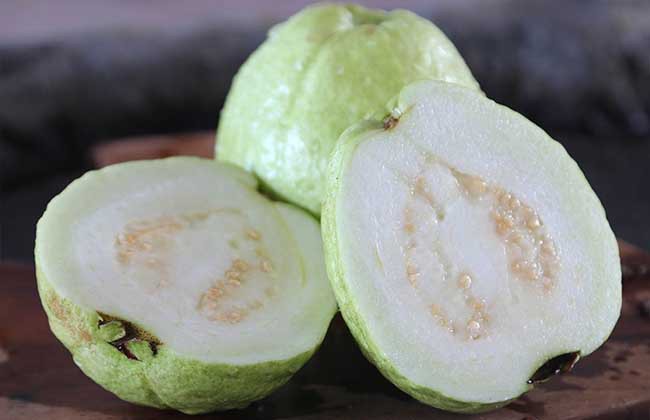 番石榴的吃法指南，解鎖番石榴的美味之道，番石榴食用指南，解鎖美味，盡享番石榴獨特風味