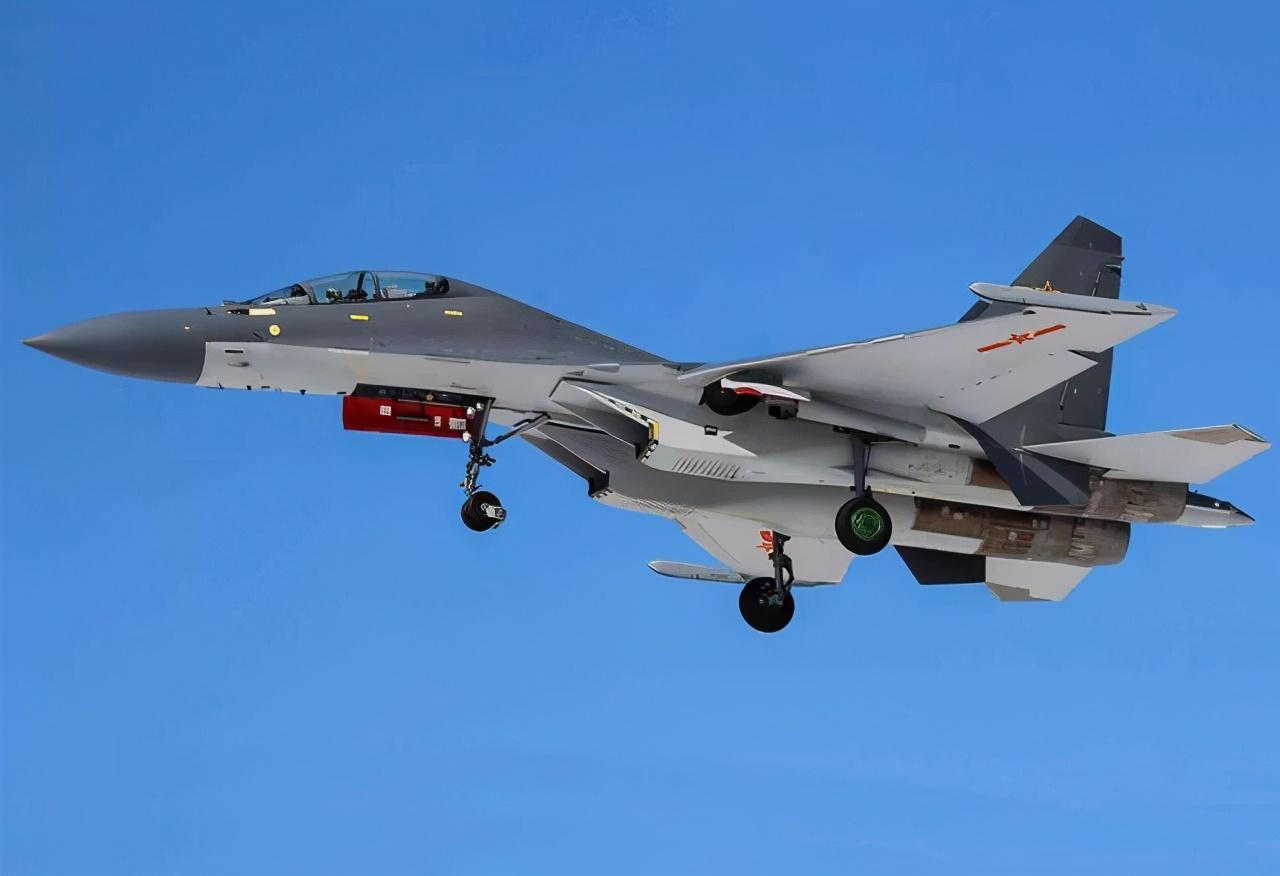 殲十六戰斗機,中國空中力量的璀璨明珠,殲十六戰斗機,中國空中力量的耀眼明珠