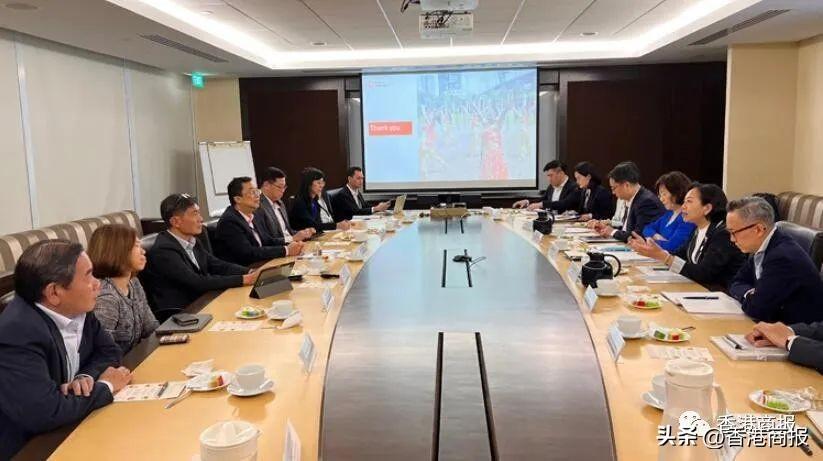 關于香港正版資料的免費獲取，未來的機遇與挑戰（2025年展望），香港正版資料的未來機遇與挑戰，免費獲取與2025年展望