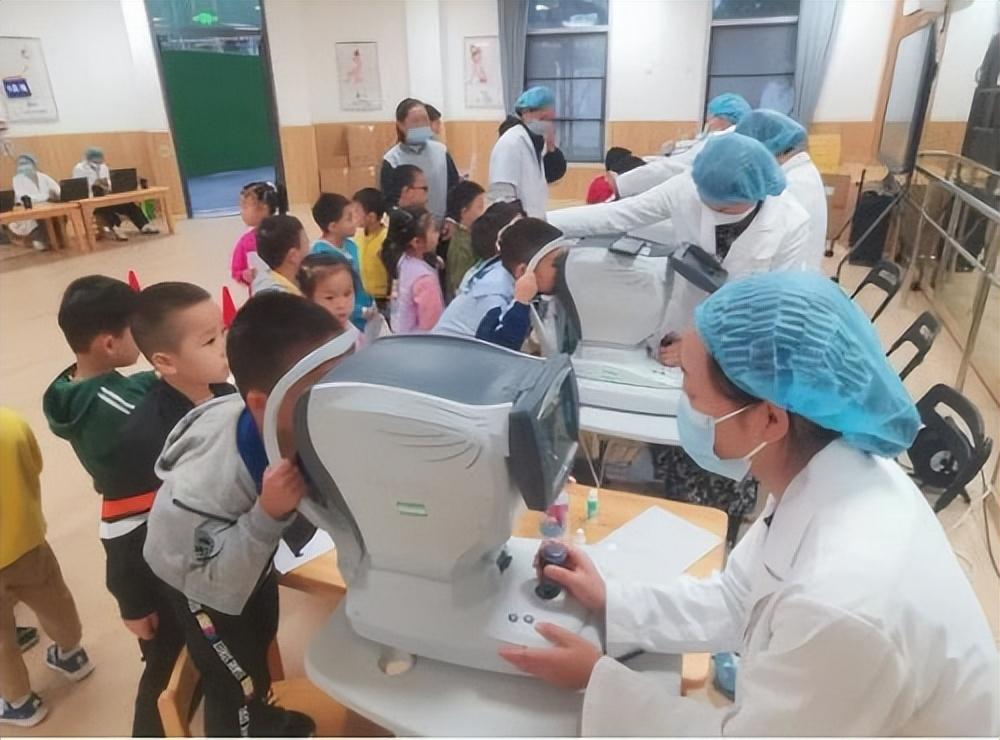 近視手術價格一覽表 2022，全面解析手術費用及影響因素，2022近視手術價格一覽表，全面解析手術費用及其影響因素