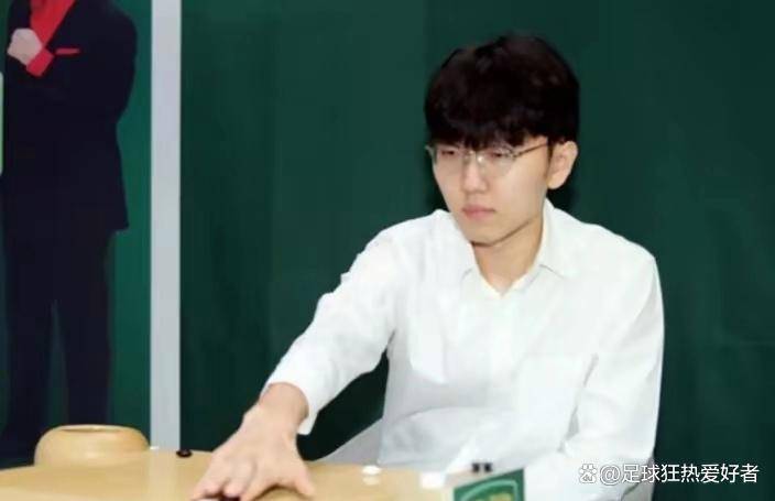 王中王,央視一肖一特現象深度解析,央視一肖一特現象與王中王的深度解讀