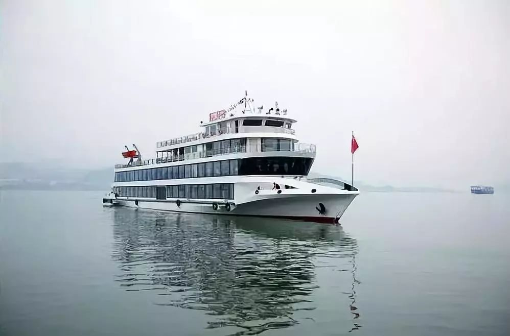 游輪游三峽，探索壯麗峽谷的絕佳方式，游輪探秘壯麗三峽，峽谷之旅的最佳體驗(yàn)